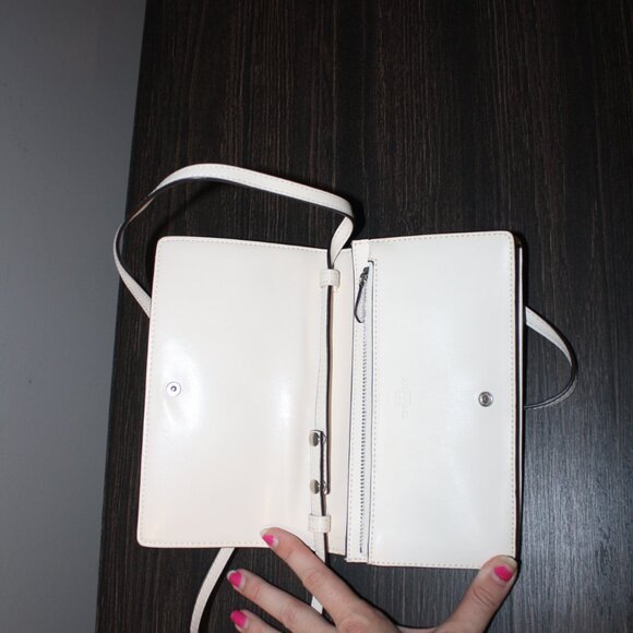 Floral Coach Crossbody - Picture 4 of 5